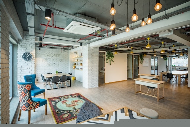 Saloon door-inspired carpets
